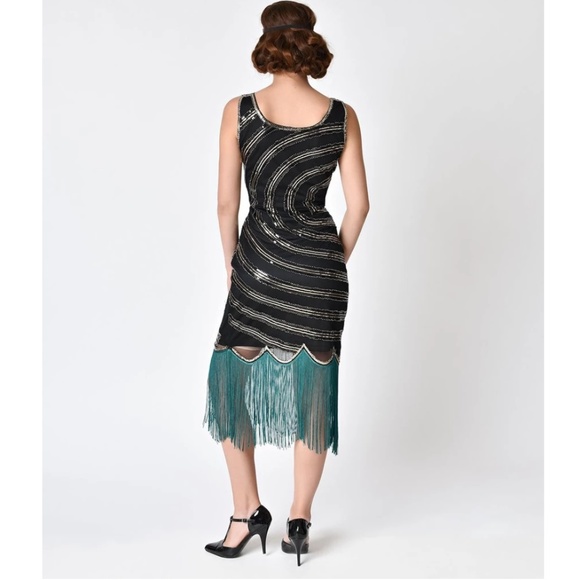 Peacock Sequin Fringed Party Flapper Dress - Picture 3 of 7